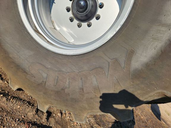 2025 Brent V1100 Grain Cart