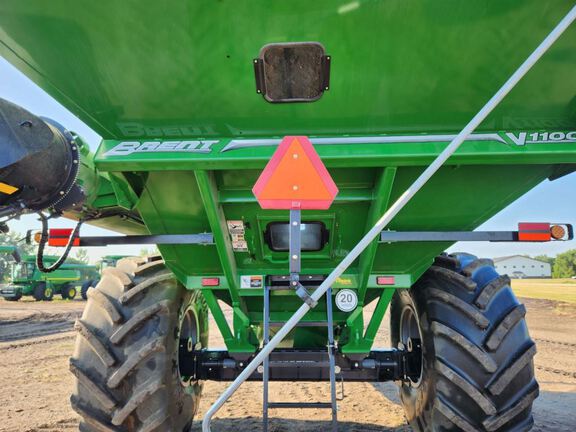 2025 Brent V1100 Grain Cart
