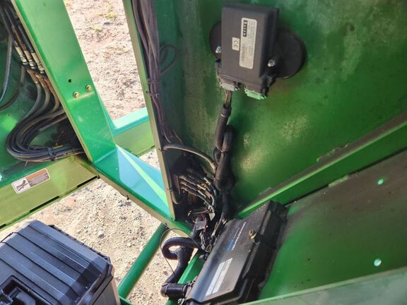 2025 Brent V1100 Grain Cart