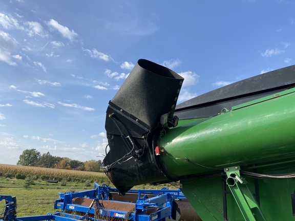 2013 Brent 1196 Grain Cart