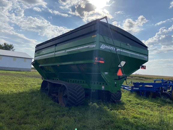 2013 Brent 1196 Grain Cart