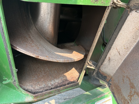 2013 Brent 1196 Grain Cart