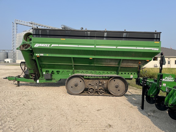 2013 Brent 1196 Grain Cart