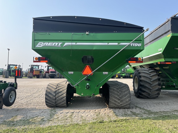 2013 Brent 1196 Grain Cart