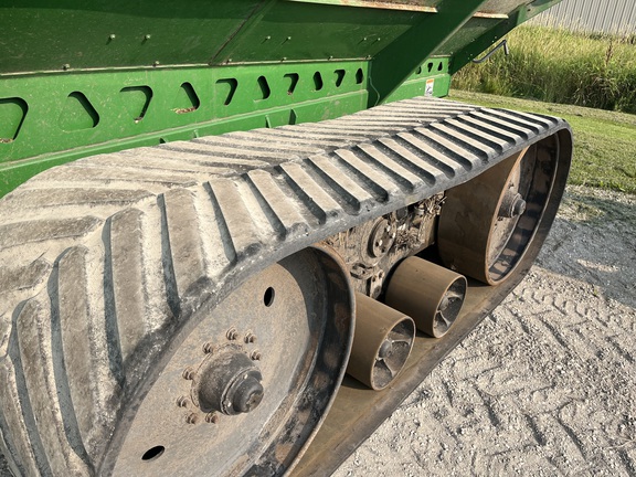 2013 Brent 1196 Grain Cart