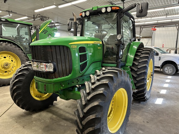 2011 John Deere 7330 Premium Tractor