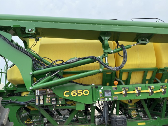 2022 John Deere N560 Air Seeder