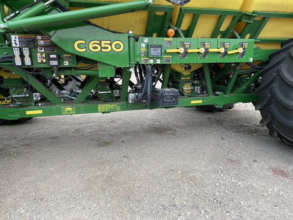 2022 John Deere N560 Air Seeder