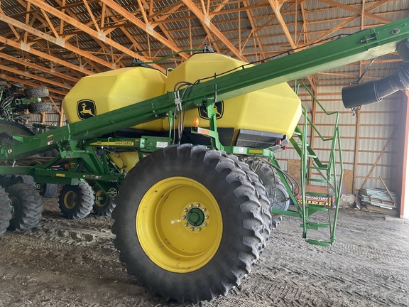 2012 John Deere 1890 Air Seeder