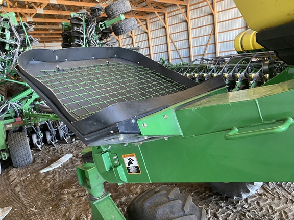 2012 John Deere 1890 Air Seeder