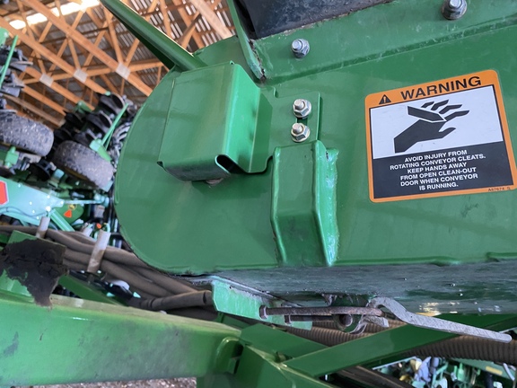 2012 John Deere 1890 Air Seeder