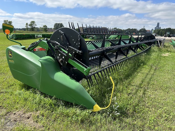 2020 John Deere 740FD Header Combine