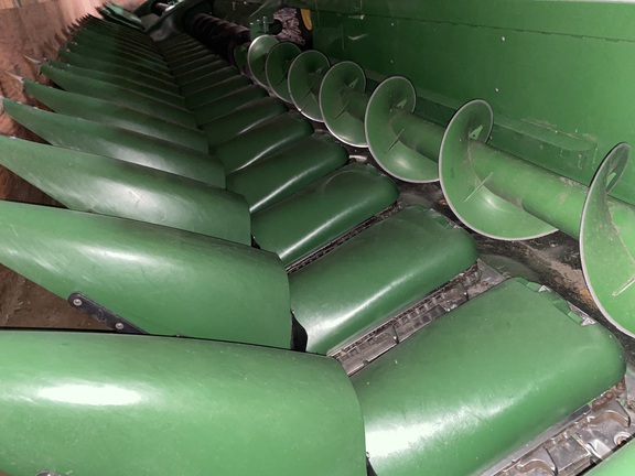 2019 John Deere 718C Header Corn Head