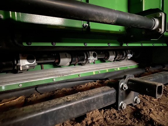 2019 John Deere 718C Header Corn Head