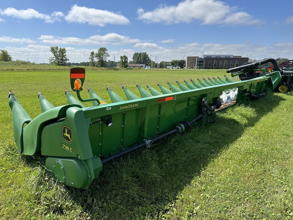 2019 John Deere 718C Header Corn Head