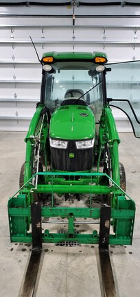 2017 John Deere 3039R Tractor Compact