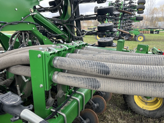 2012 John Deere 1890 Air Seeder