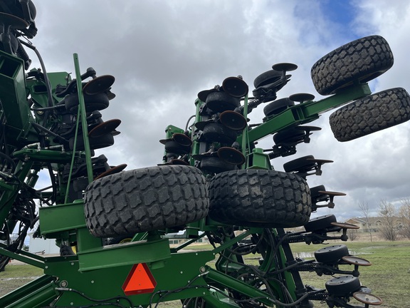 2012 John Deere 1890 Air Seeder