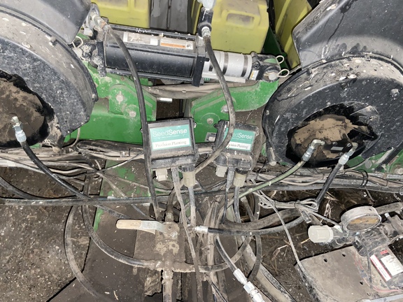 2003 John Deere 1750 Planter