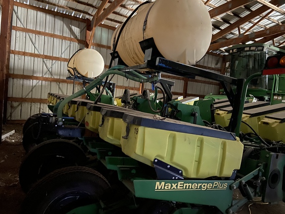 2003 John Deere 1750 Planter