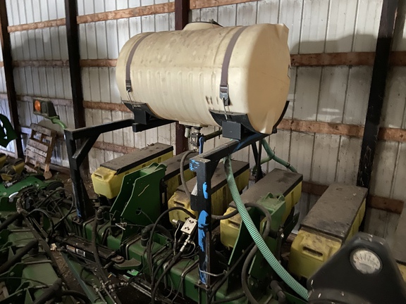 2003 John Deere 1750 Planter