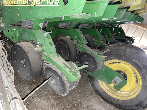 2003 John Deere 1750 Planter