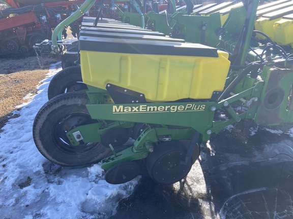 2003 John Deere 1750 Planter