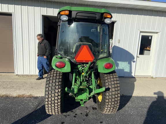 2015 John Deere 3046R Tractor Compact