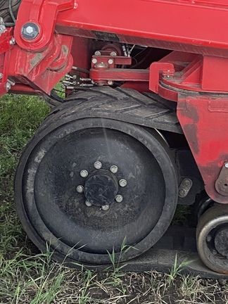 2018 AGCO White VE36 36R22 Planter