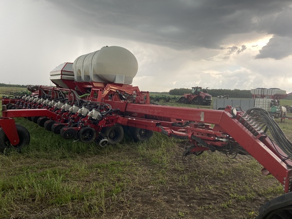 2018 AGCO White VE36 36R22 Planter