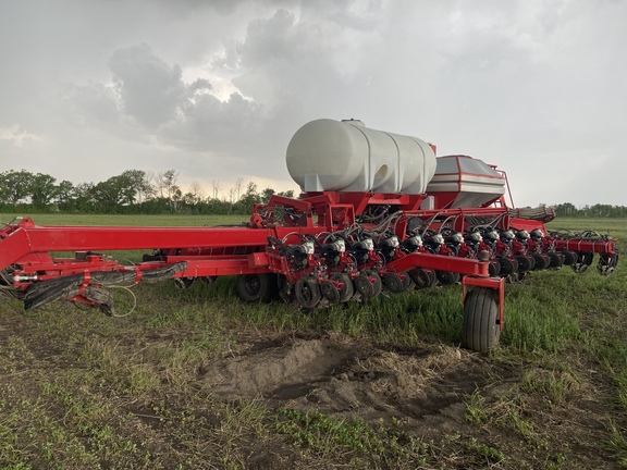 2018 AGCO White VE36 36R22 Planter