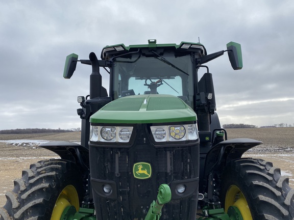 2023 John Deere 7R 250 Tractor