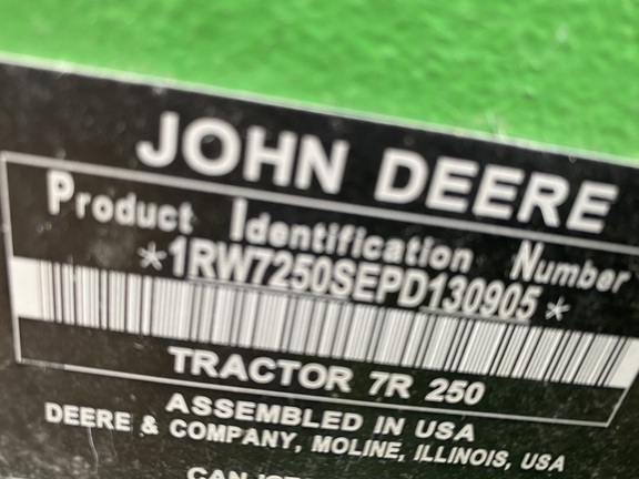 2023 John Deere 7R 250 Tractor