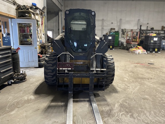 2011 John Deere 332D Skid Steer Loader