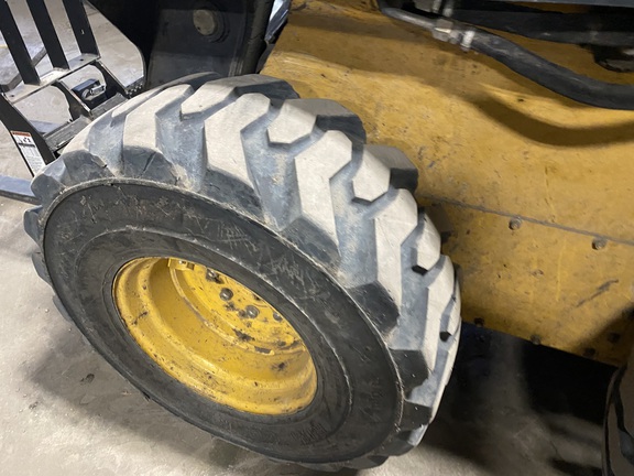 2011 John Deere 332D Skid Steer Loader