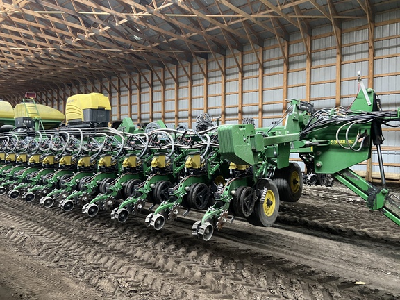 2009 John Deere DB80 Planter