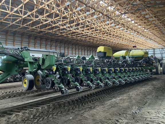 2009 John Deere DB80 Planter