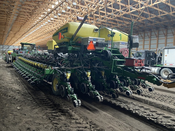 2009 John Deere DB80 Planter