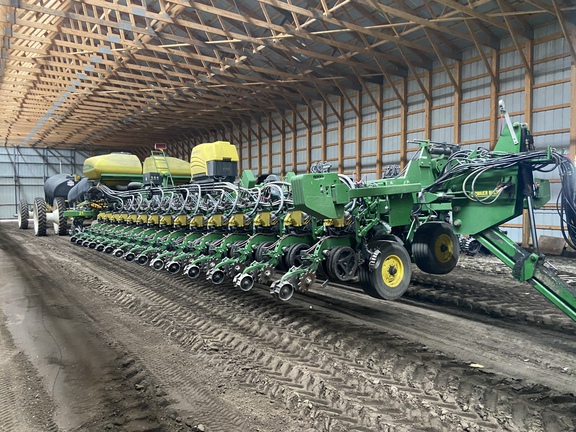 2009 John Deere DB80 Planter