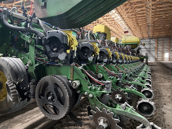 2009 John Deere DB80 Planter