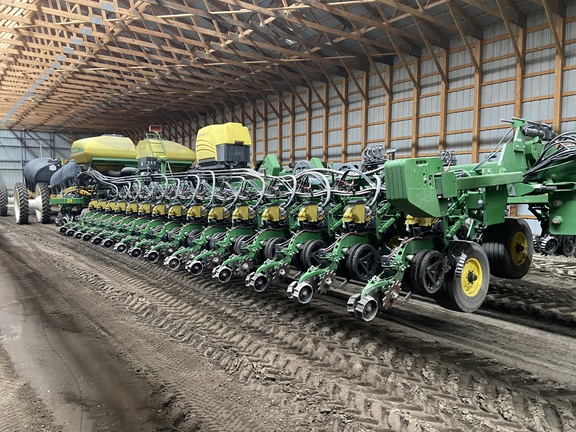 2009 John Deere DB80 Planter