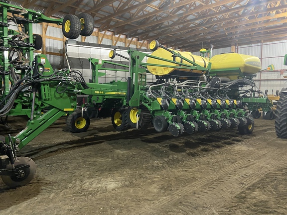 2021 John Deere DB44 Planter