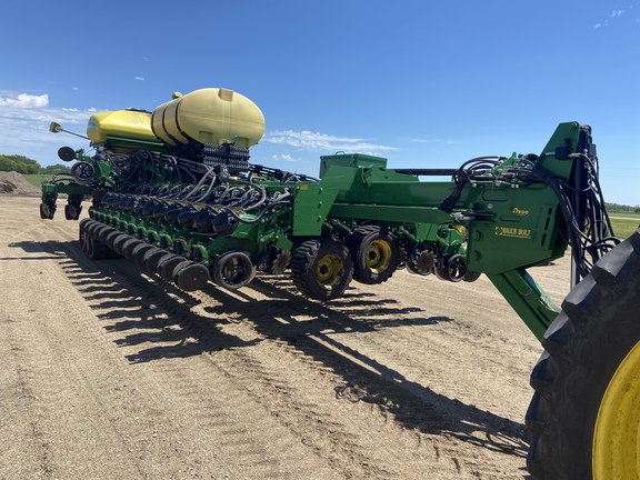 2019 John Deere DB66 Planter