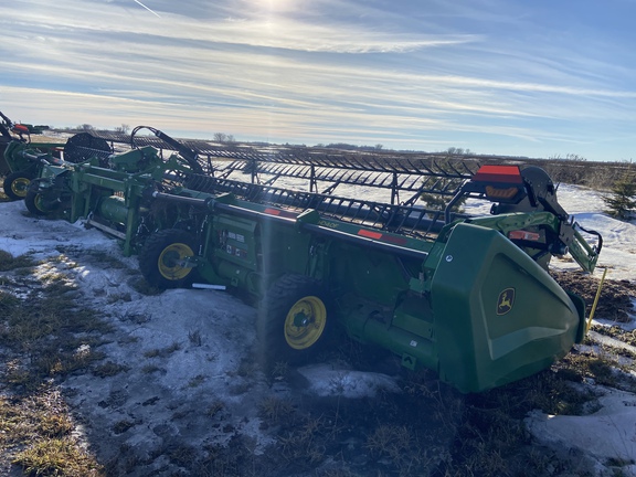 2023 John Deere HD40F Header Combine