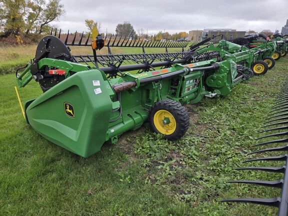 2023 John Deere HD40F Header Combine