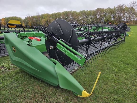 2023 John Deere HD40F Header Combine