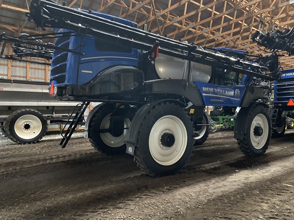 2023 New Holland SP.370F Sprayer/High Clearance