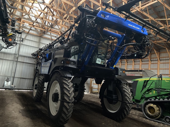 2023 New Holland SP.370F Sprayer/High Clearance