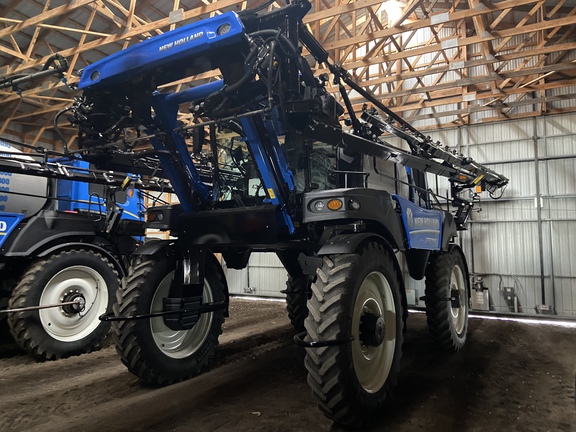 2023 New Holland SP.370F Sprayer/High Clearance