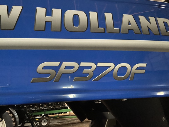 2023 New Holland SP.370F Sprayer/High Clearance